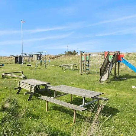 Jb705-frostrup-svenstibakkevej-82 * Lild Strand