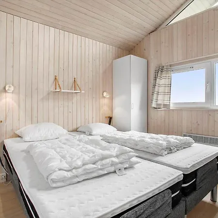 Jb705-frostrup-svenstibakkevej-82 Lild Strand